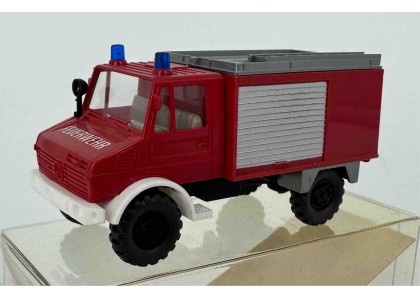 Autoutilitara de pompieri TLF 8/18 - H0 Wiking 622 22